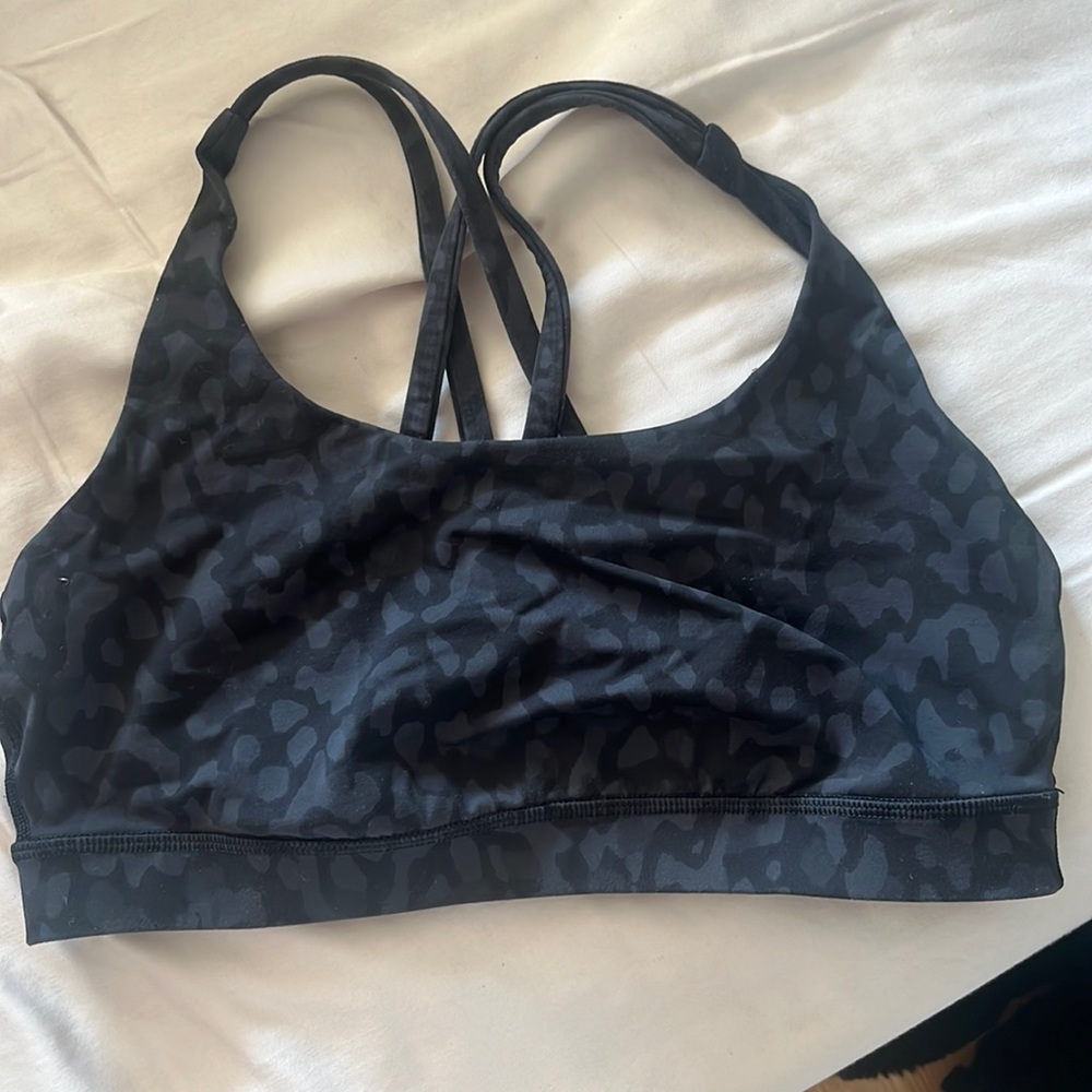 Lululemon sports bra